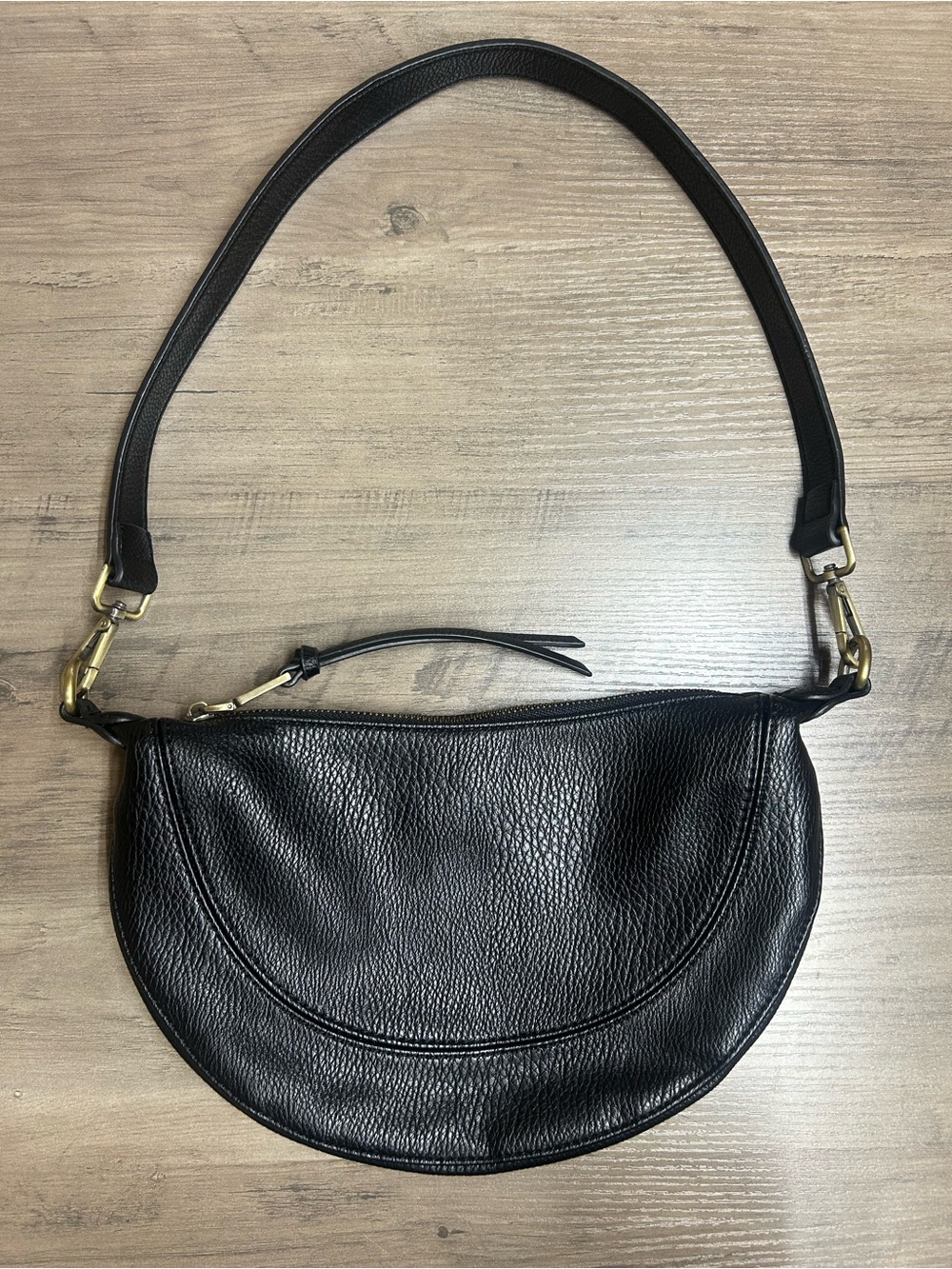 Urban Originals Anthropologie Luna Slouchy Sling Bag with Gold Hardware